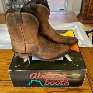 Women’s Abilene boots. Womens size 9.5